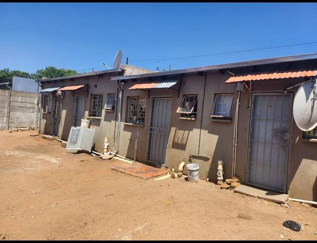 7 BEDROOM HOUSE FOR SALE IN TURFFONTEIN